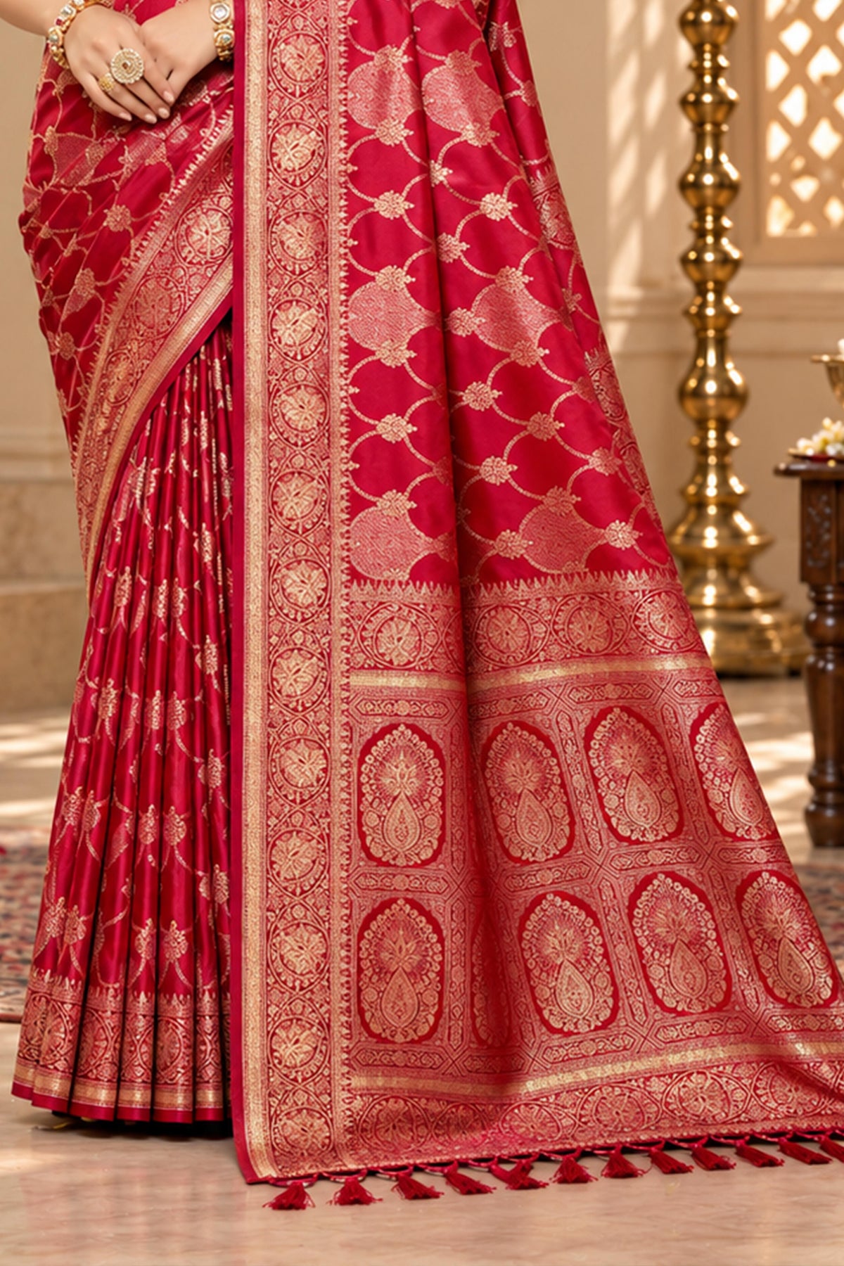 Catalogue Designer Satin Silk Saree