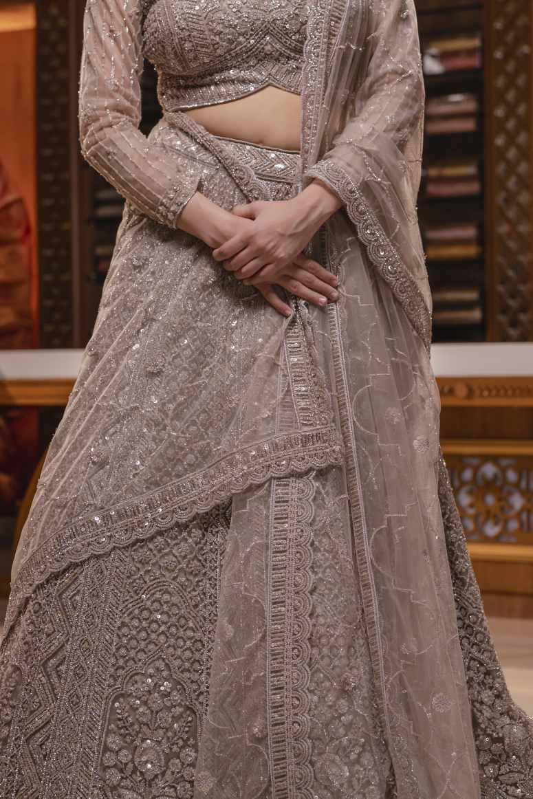 Latest ReadyMade Bridal Lehenga Choli With Dupatta.