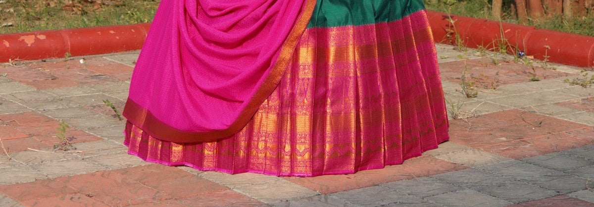 New Wedding and Festival Semi Stitiched Banarasi Lehenga Choli