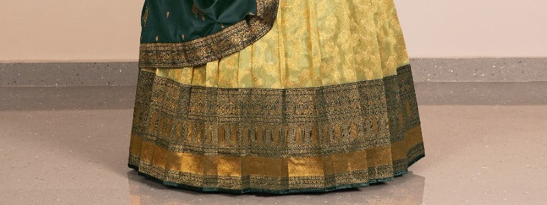 Latest Semi Stitched Lehenga Choli With Dupatta.