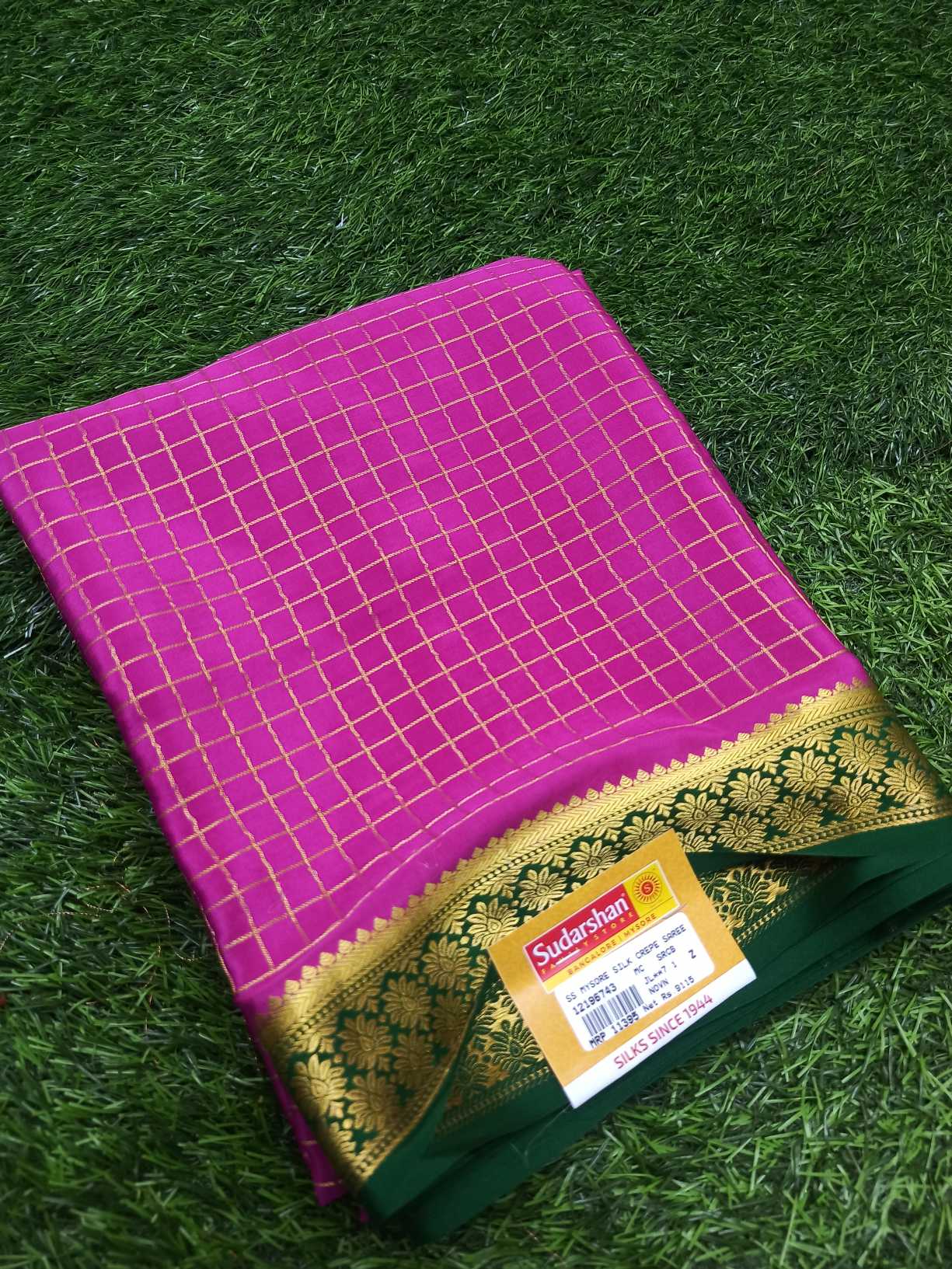 Pink, New trendy 100% Pure mysore silk Handwoven Wedding Festival Heavy Border Crape Sarees